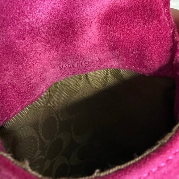 y2k COACH Vintage Pink Suede Turnlock Card Case / Holder Wristlet - Picture 3 of 11